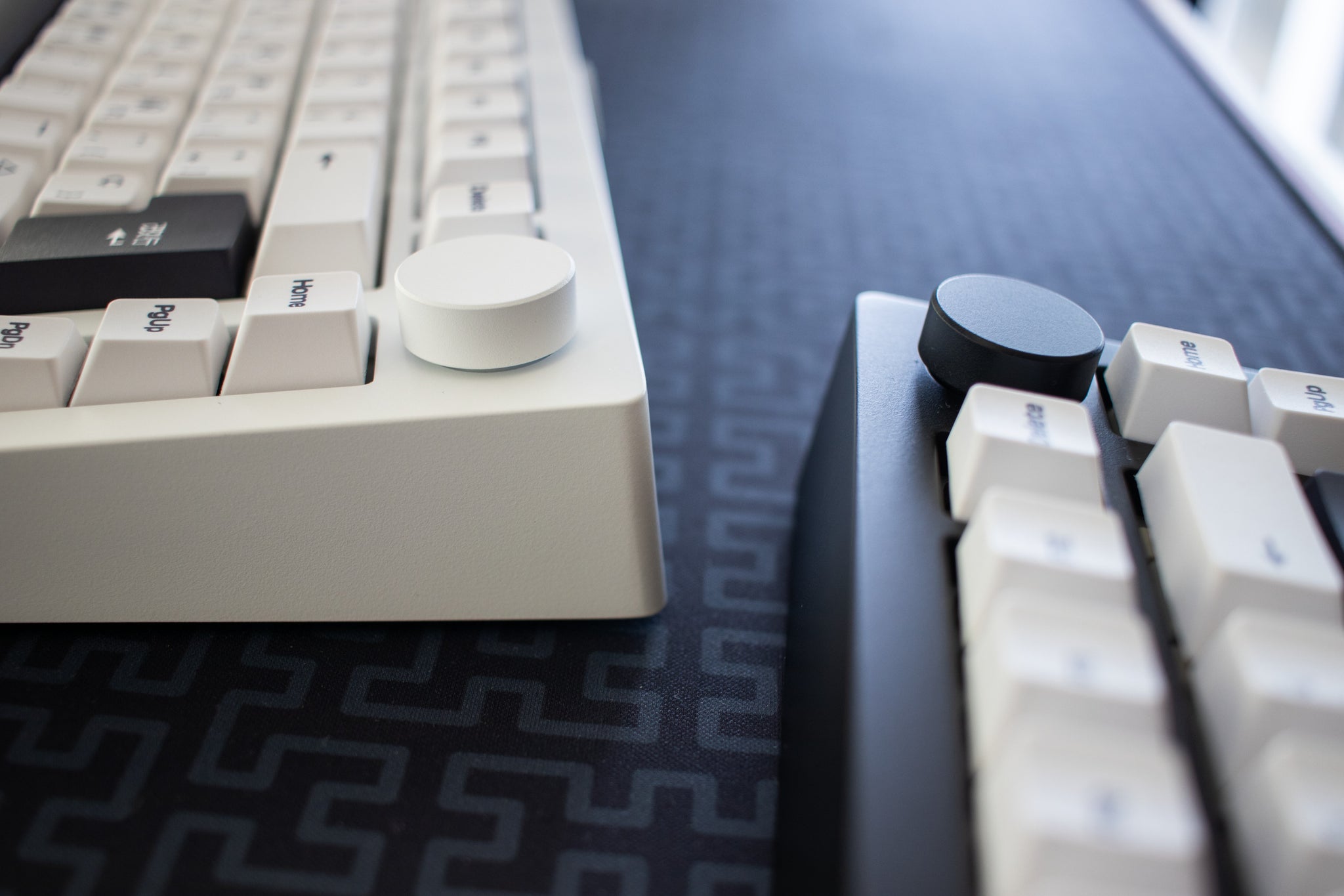 Teclado 75% ISO Español Aluminio Inalámbrico/Cableado Negro