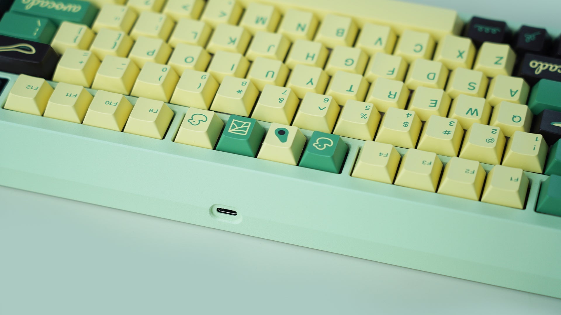 [Preventa] Meletrix Zoom75 Essential Edition (EE) - Barebones Keyboard Kit - Milky Green